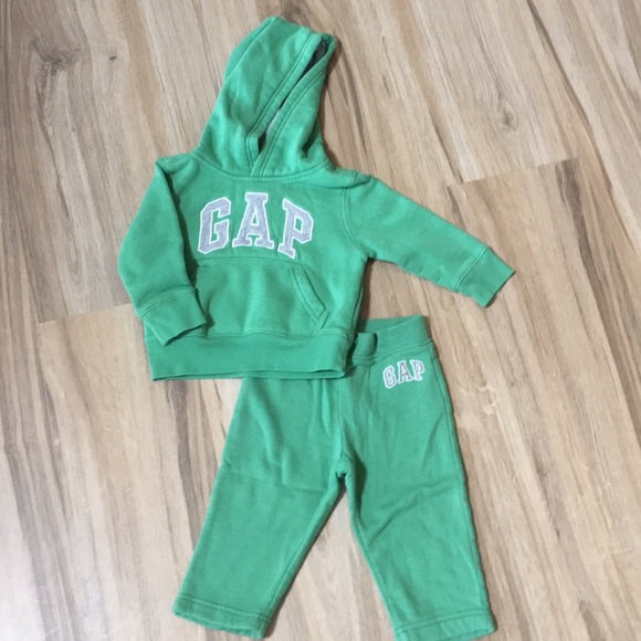 gap baby sweatsuit